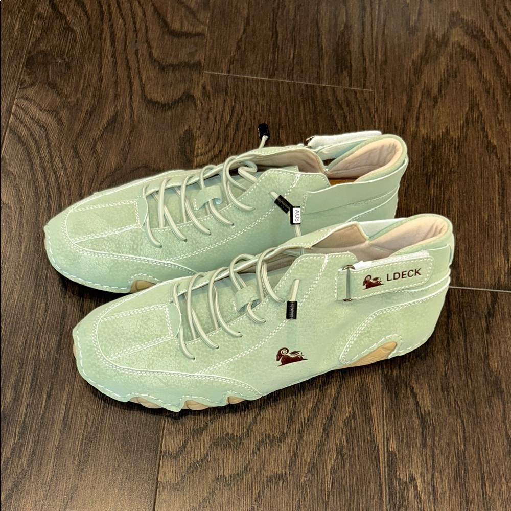 LDECK Women's Mint Green Sneakers